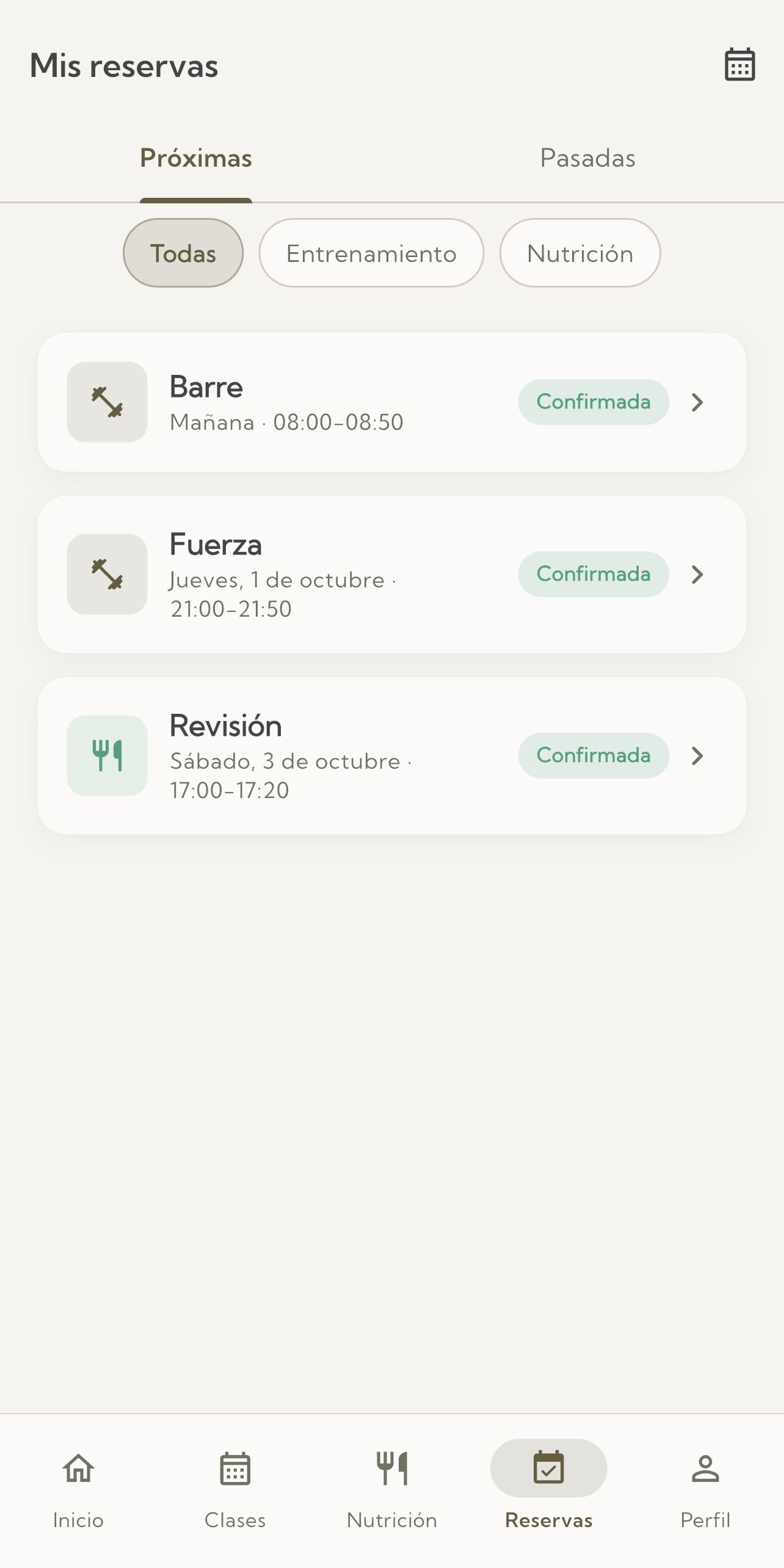 Pantalla «Mis reservas» de la app Monfit con las próximas clases y citas confirmadas